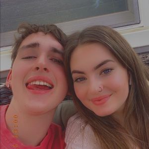 Meet your Posher, Johnny